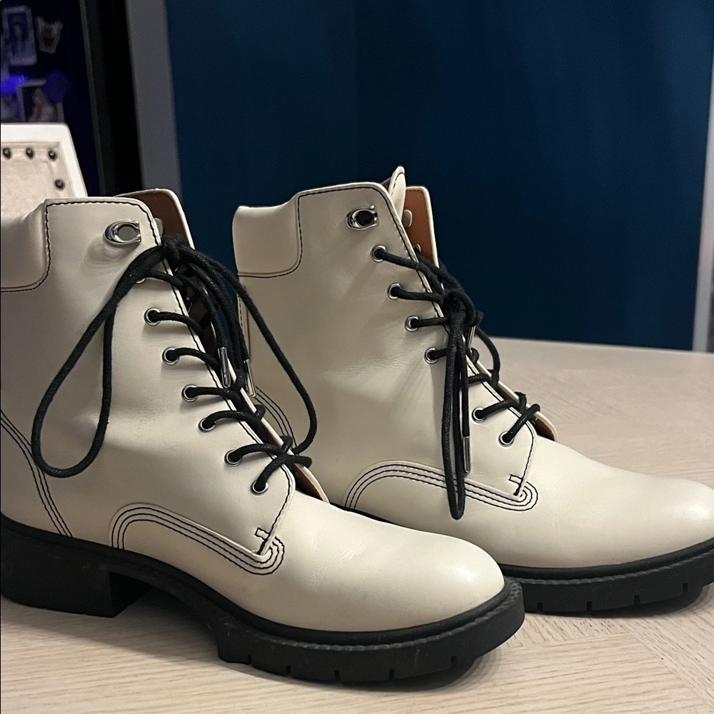 COACH Lorimer G5293 Boots- White